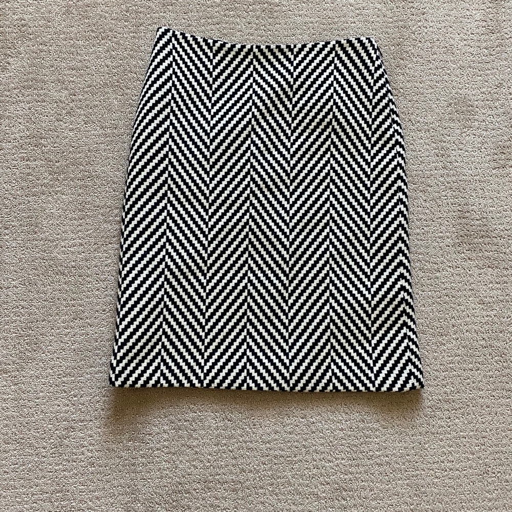 KORS Michael Kors Black and White Chevron Pencil Skirt